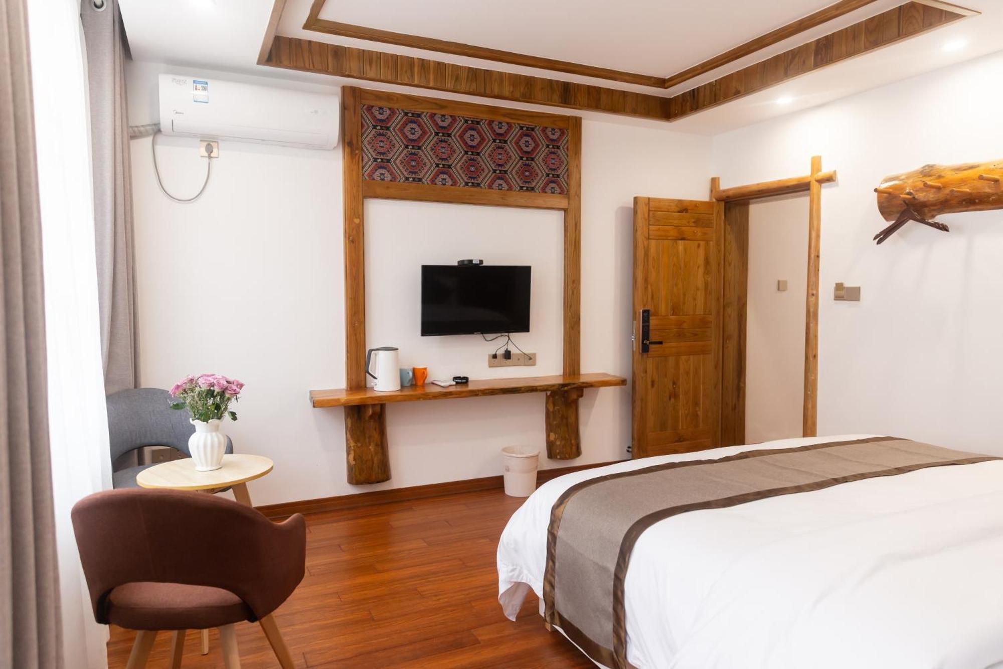 Отель Easy House Gaoyun Branch Чжанцзяцзе Экстерьер фото
