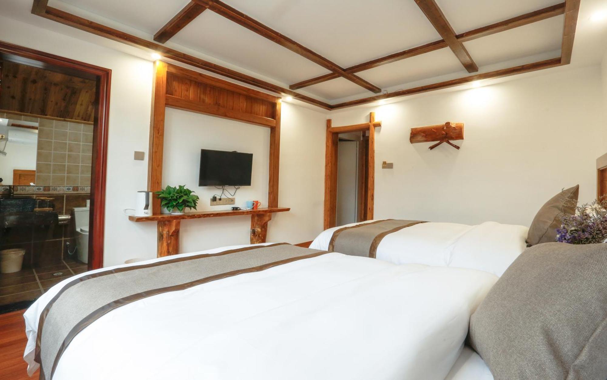 Отель Easy House Gaoyun Branch Чжанцзяцзе Экстерьер фото